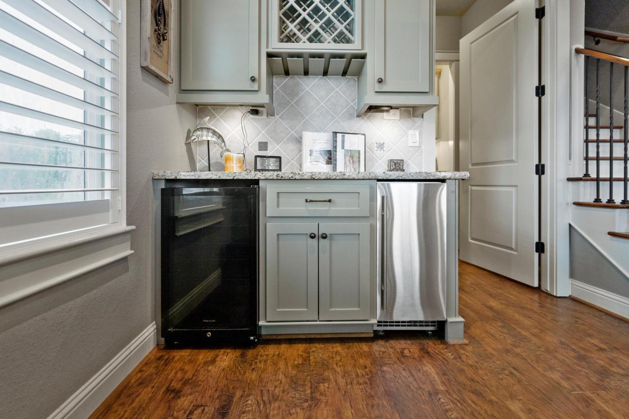 Luxury Waterfront Home Family And Pet Friendly Near Surfside Beach 11 Mins Freeport Exterior foto